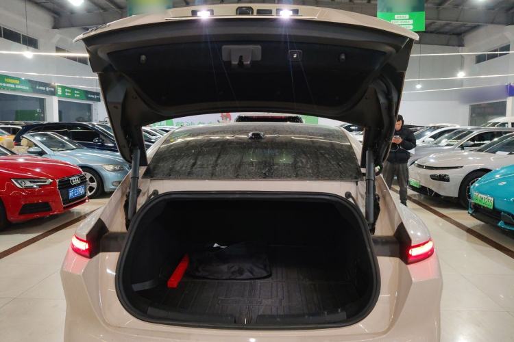 Used Nio ET5 2022 75 kWh Trunk