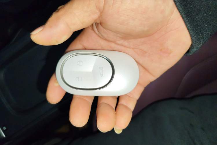 Used Nio ET5 2022 75 kWh Vehicle Key