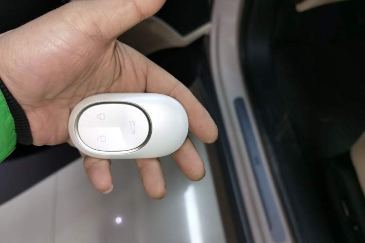 Used Nio ET5 2022 75 kWh Vehicle Key