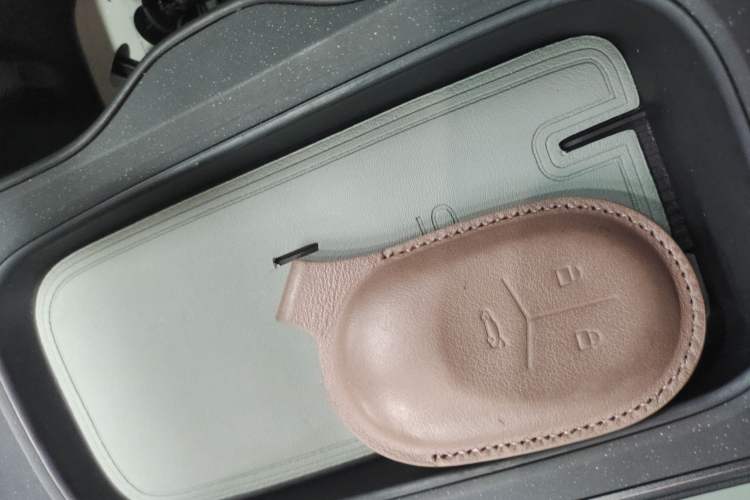 Used Nio ET5 2022 75 kWh Vehicle Key