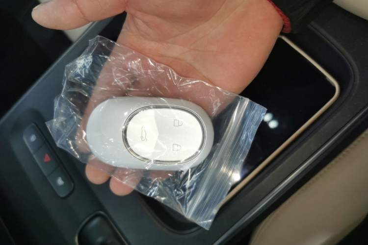 Used Nio ET5 2022 75 kWh Vehicle Key