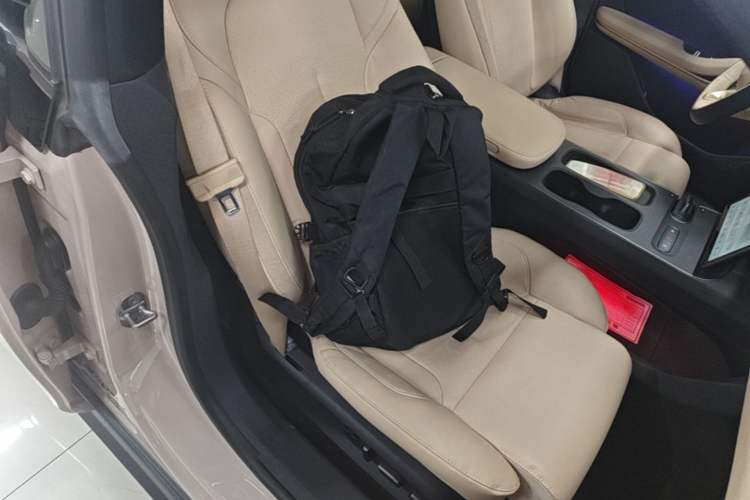 Used Nio ET5 2022 75 kWh Right Front Seat