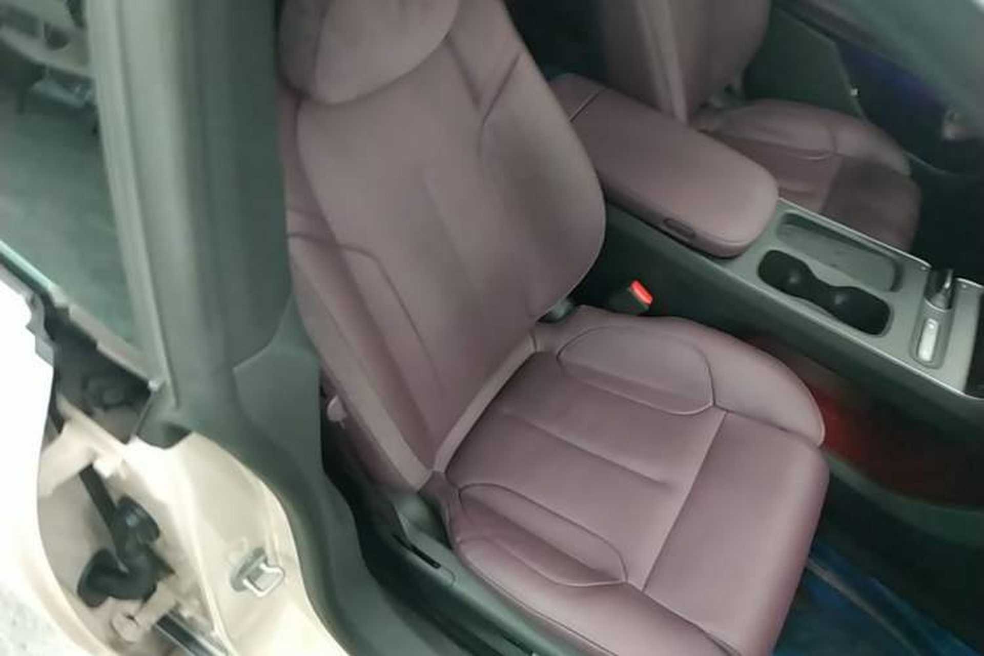 Used Nio ET5 2022 75 kWh Right Front Seat