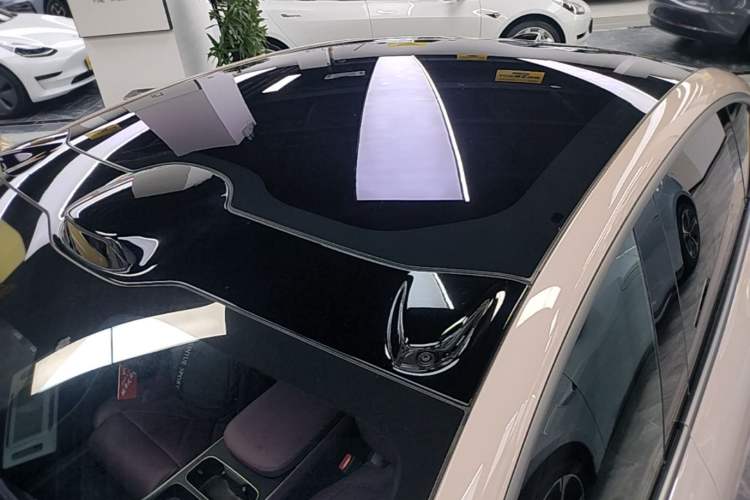 Used Nio ET5 2022 75 kWh Roof