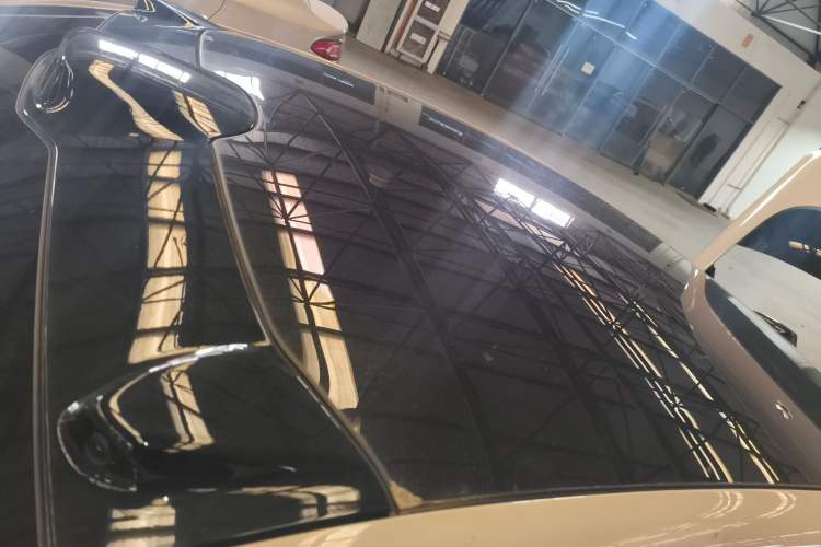 Used Nio ET5 2022 75 kWh Roof