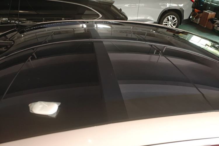 Used Nio ET5 2022 75 kWh Roof