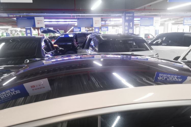 Used Nio ET5 2022 75 kWh Roof