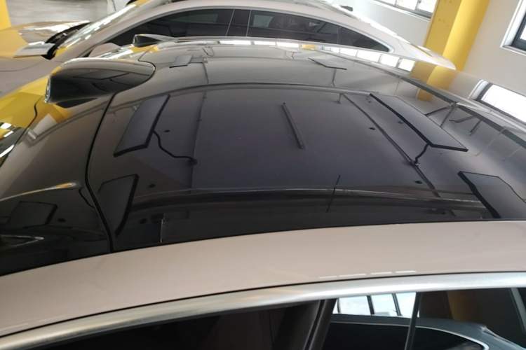 Used Nio ET5 2022 75 kWh Roof