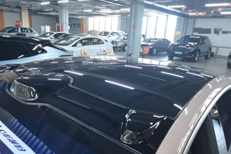 Used Nio ET5 2022 75 kWh Roof