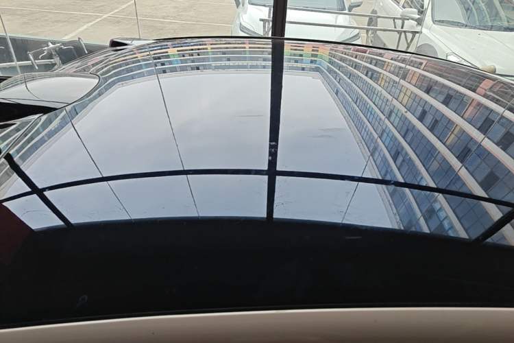 Used Nio ET5 2022 75 kWh Roof
