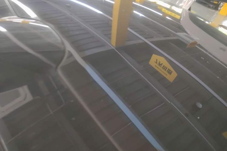Used Nio ET5 2022 75 kWh Roof
