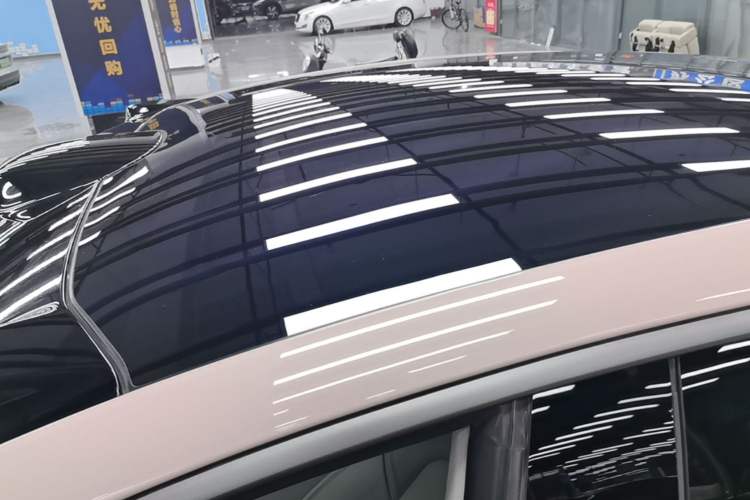 Used Nio ET5 2022 75 kWh Roof