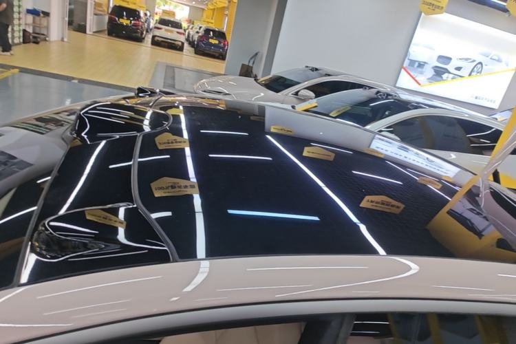 Used Nio ET5 2022 75 kWh Roof