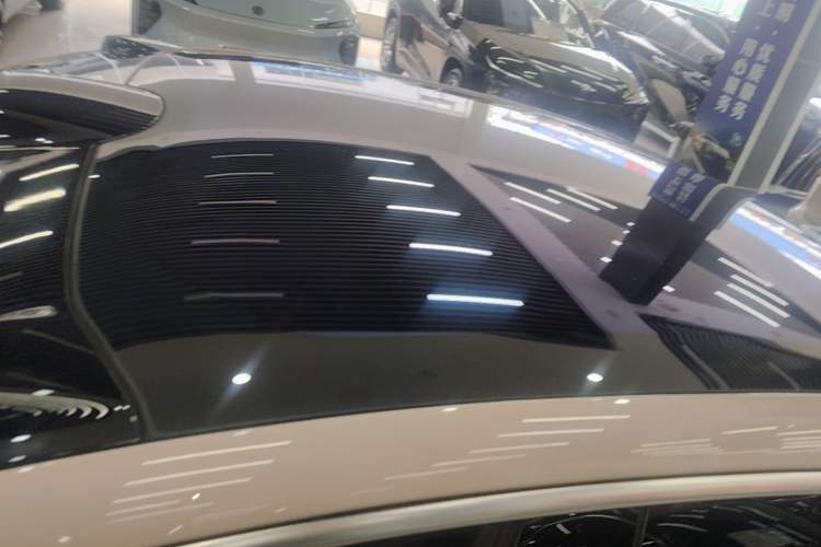 Used Nio ET5 2022 75 kWh Roof