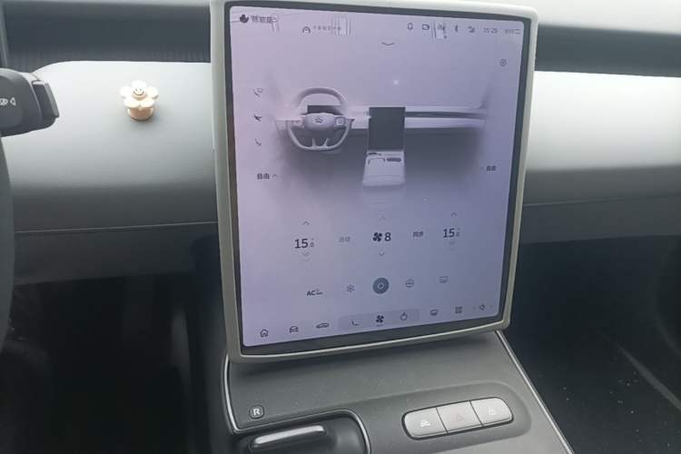 Used Nio ET5 2022 75 kWh Audio And AC Panel