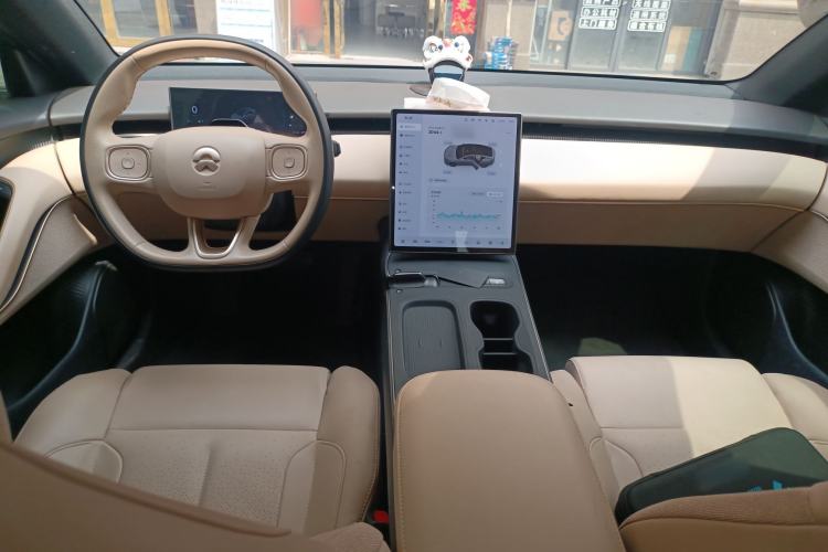 Used Nio ET5 2022 75 kWh Center Console