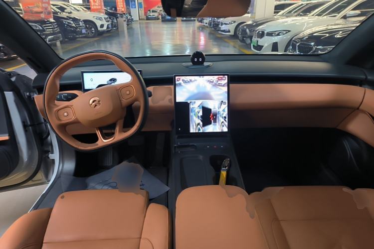 Used Nio ET5 2022 100 kWh Center Console