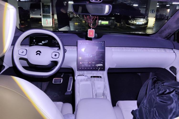 Used Nio ET5 2022 100 kWh Center Console