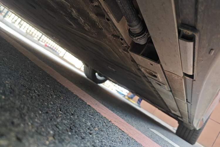 Used Nio ET5 2022 75 kWh Chassis Front Left
