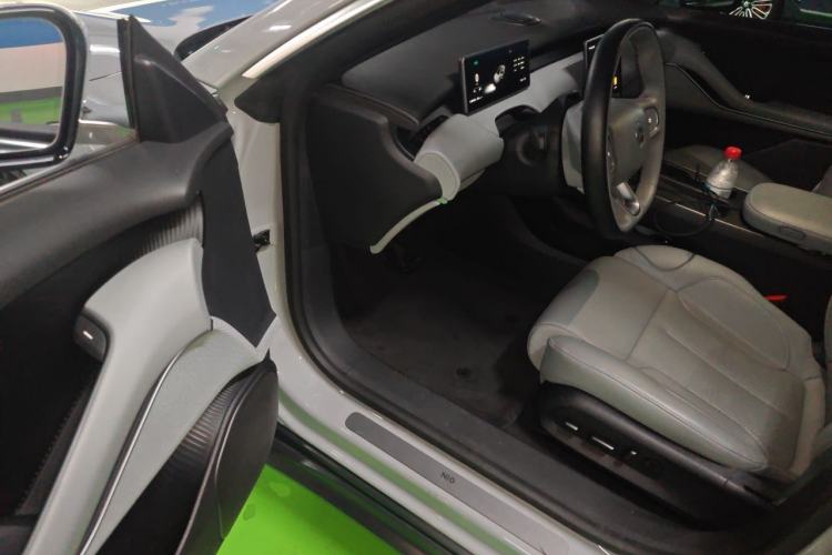 Used Nio ET5 2022 100 kWh Driver Seat
