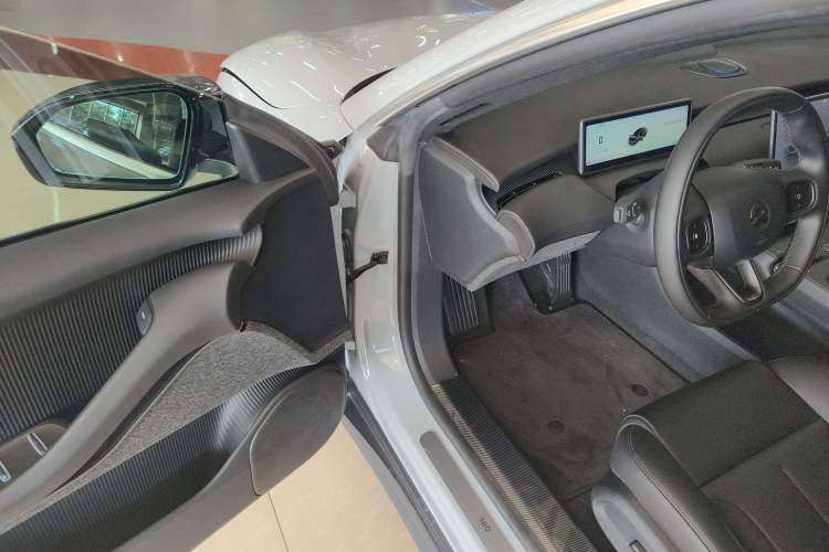Used Nio ET5 2022 75 kWh Driver Seat