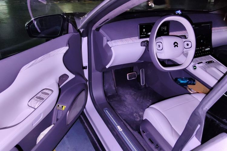 Used Nio ET5 2022 100 kWh Driver Seat