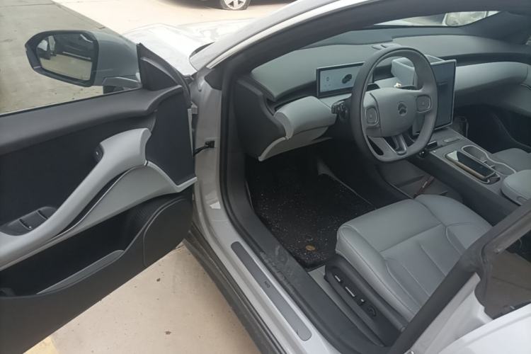 Used Nio ET5 2022 75 kWh Driver Seat