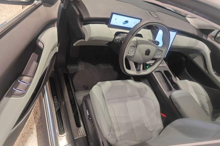 Used Nio ET5 2022 75 kWh Driver Seat