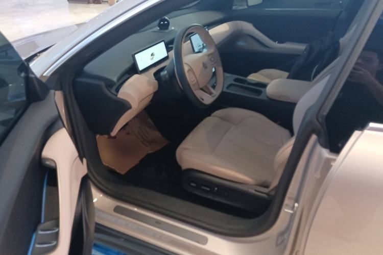 Used Nio ET5 2022 75 kWh Driver Seat