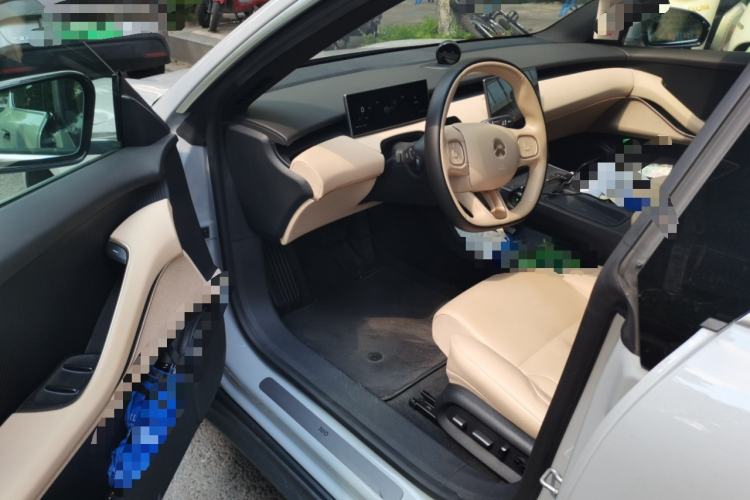 Used Nio ET5 2022 75 kWh Driver Seat