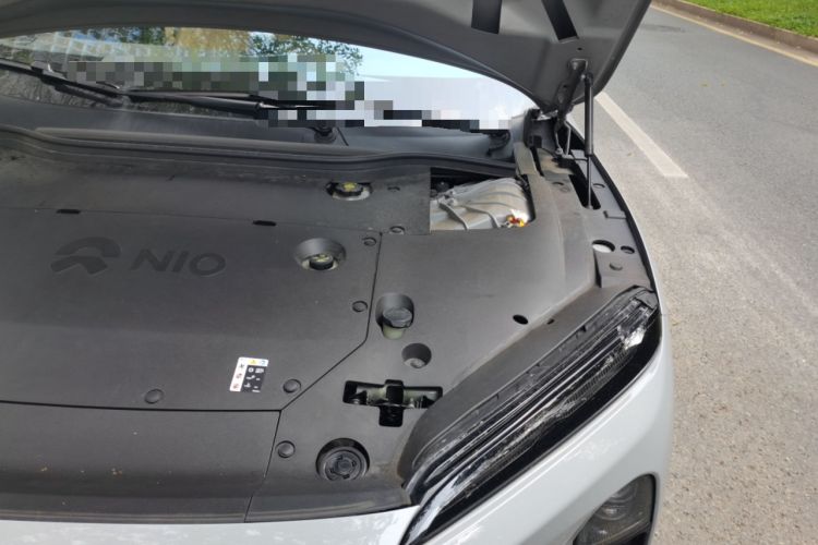 Used Nio ET5 2022 75 kWh Engine Bay Left