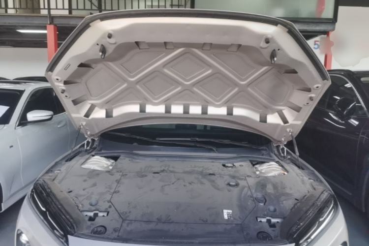Used Nio ET5 2022 75 kWh Engine Bay