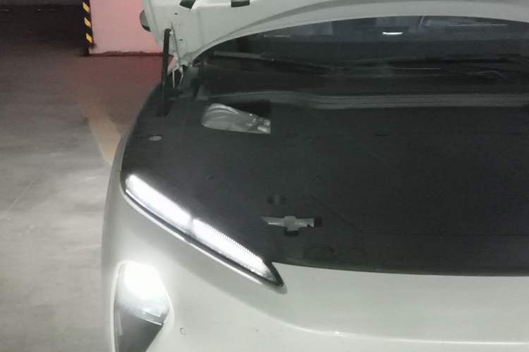 Used Nio ET5 2022 75 kWh Engine Bay Right