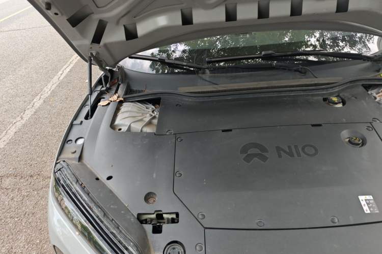 Used Nio ET5 2022 75 kWh Engine Bay Right