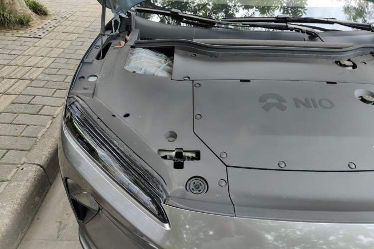 Used Nio ET5 2022 75 kWh Engine Bay Right