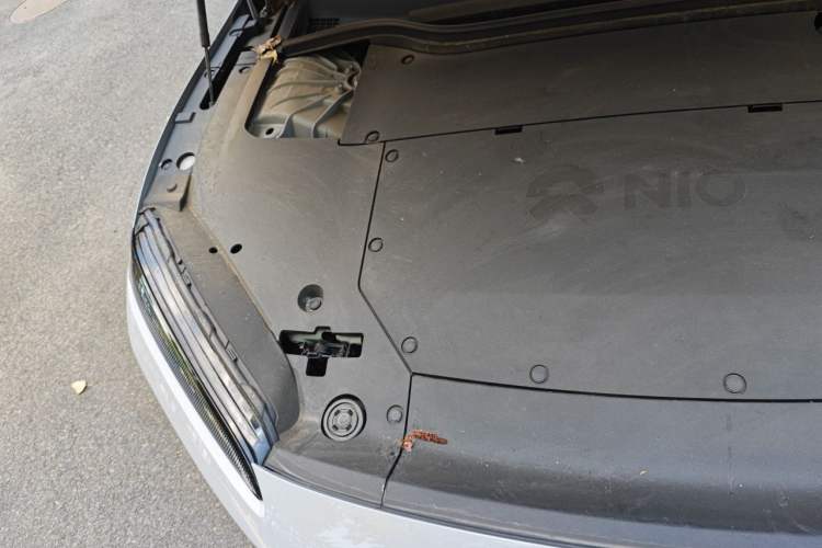 Used Nio ET5 2022 75 kWh Engine Bay Right