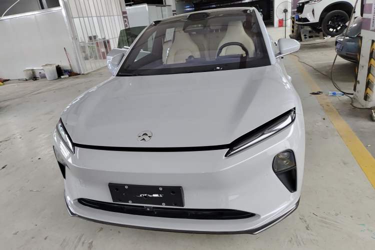 Used Nio ET5 2022 75 kWh Exterior 1