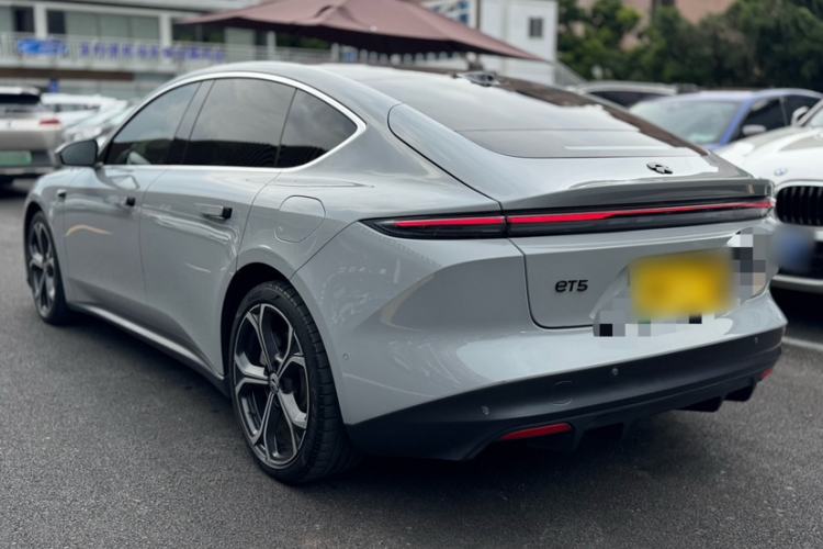 Used Nio ET5 2022 75 kWh Exterior 2