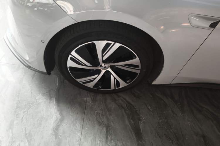 Used Nio ET5 2022 75 kWh Exterior 4