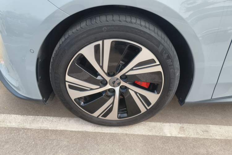 Used Nio ET5 2022 75 kWh Exterior 4