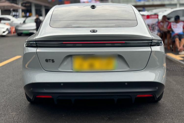 Used Nio ET5 2022 75 kWh Exterior 5