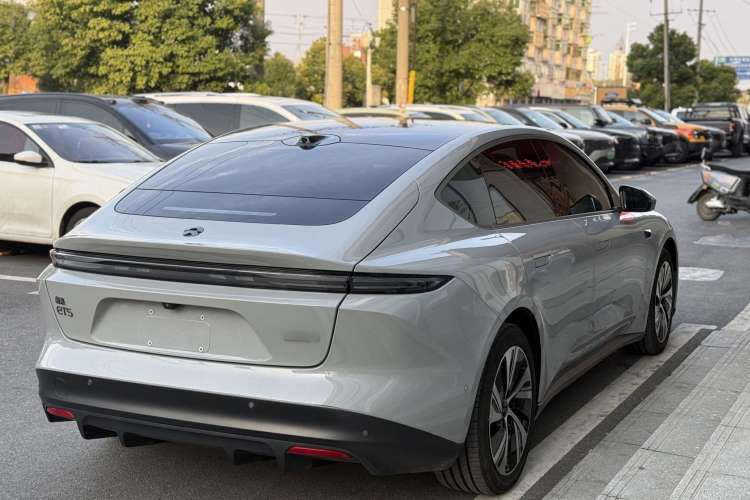 Used Nio ET5 2022 75 kWh Exterior 6