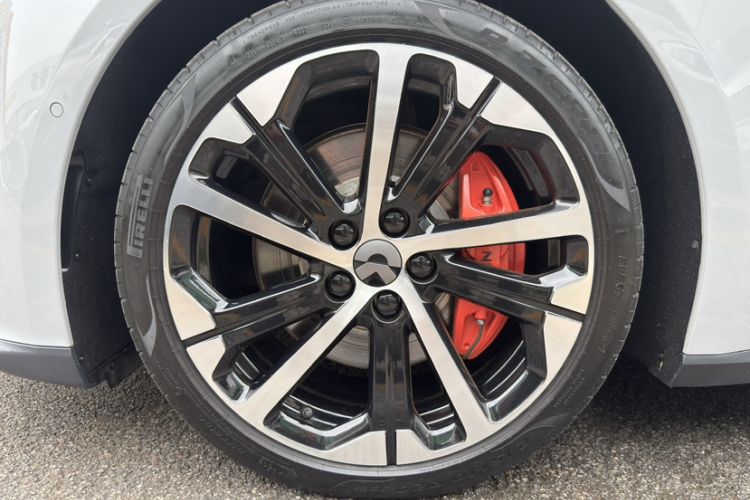 Used Nio ET5 2022 75 kWh Exterior 6