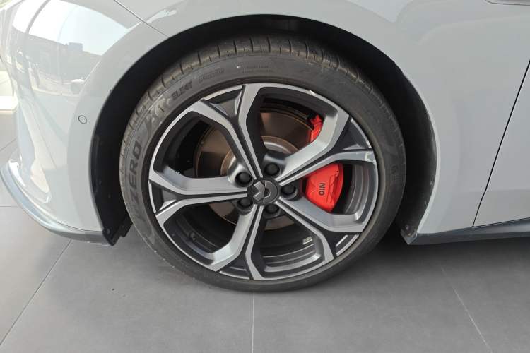 Used Nio ET5 2022 75 kWh Exterior 7