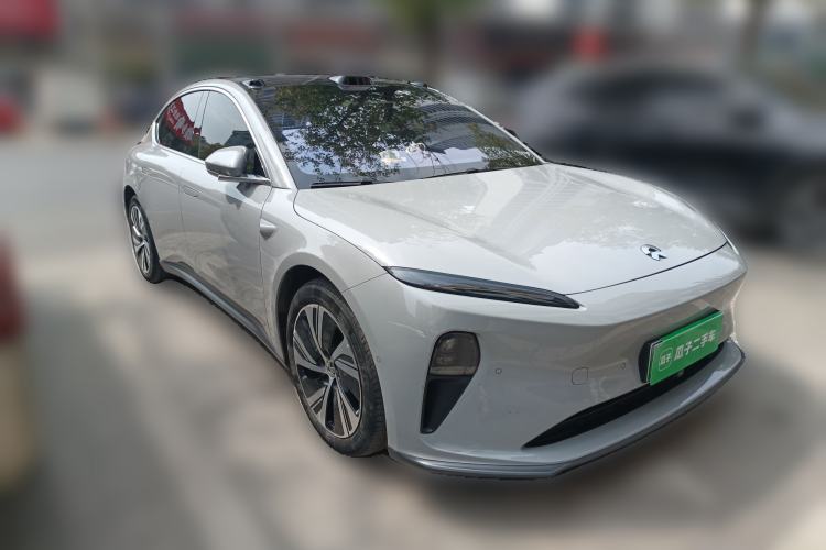 Used Nio ET5 2022 75 kWh Front Right 45 Deg
