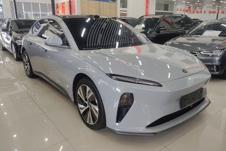 Used Nio ET5 2022 75 kWh Front Right 45 Deg