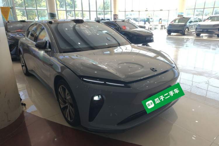 Used Nio ET5 2022 75 kWh Front Right 45 Deg