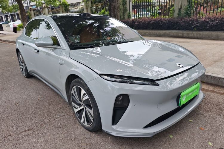 Used Nio ET5 2022 75 kWh Front Right 45 Deg