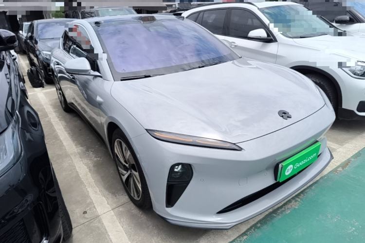 Used Nio ET5 2022 75 kWh Front Right 45 Deg