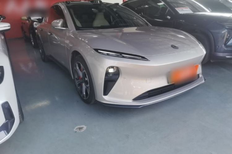 Used Nio ET5 2022 75 kWh Front Right 45 Deg